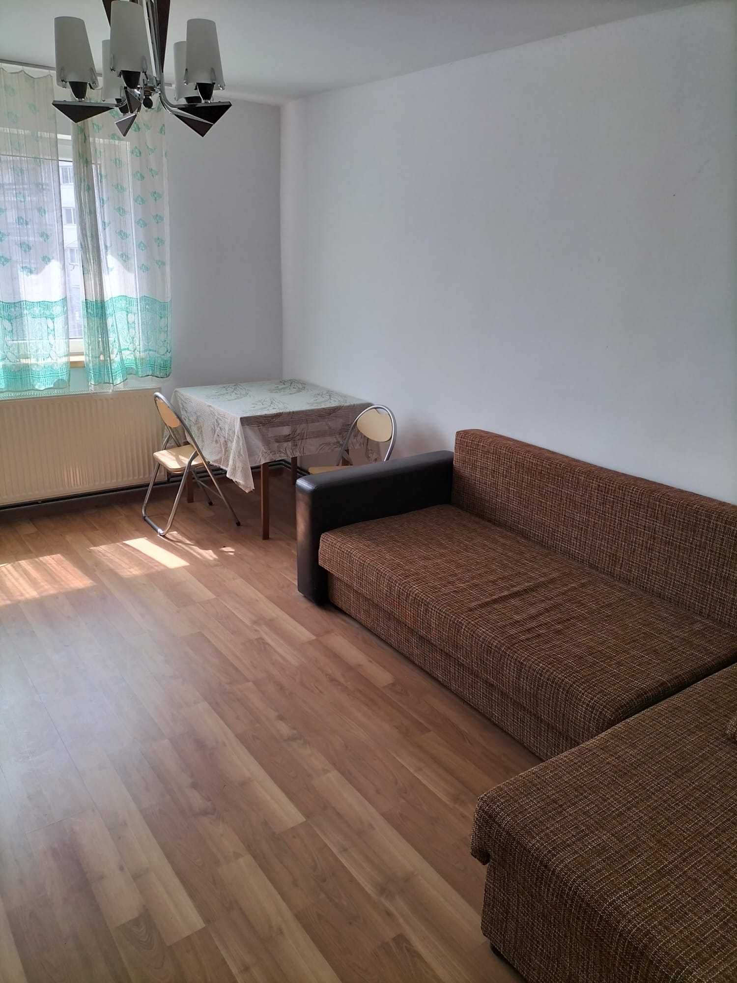 Vand apartament 3 camere,Fieni!