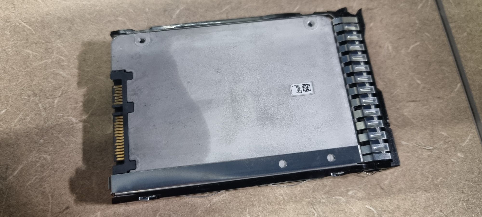 Hard Drive SSD Intel DC S3520 1.6TB