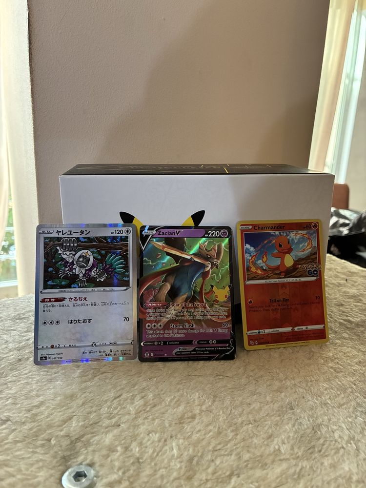 150 Pokemon карти