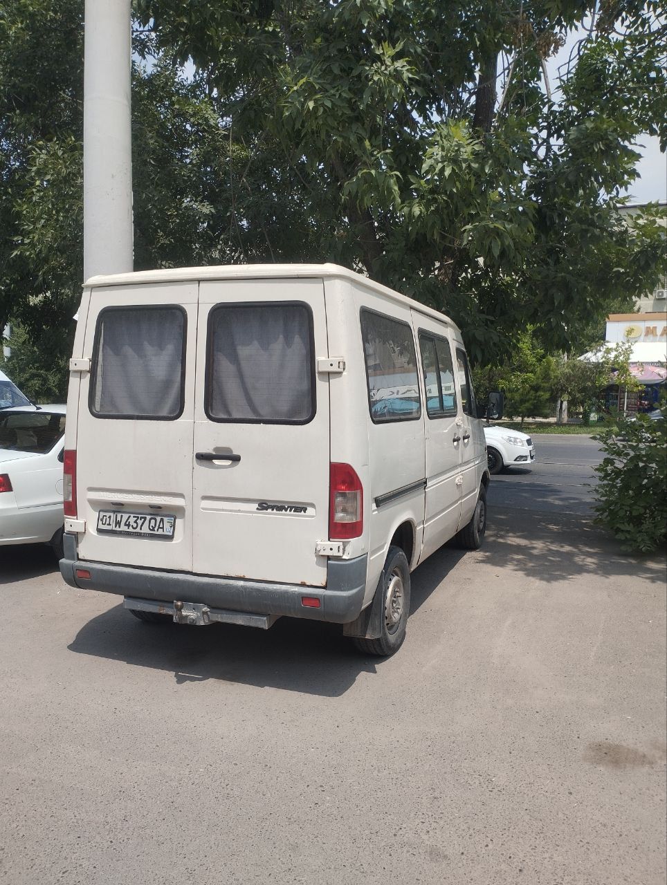 Mersedes sprinter sotiladi