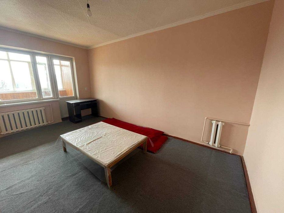 Продается  3-комнатная квартира