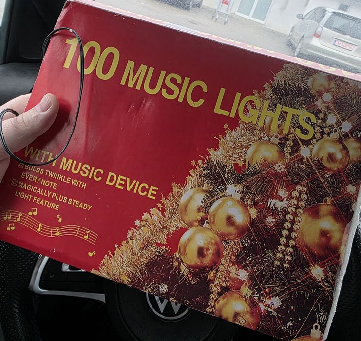 Instalatie cu muzica - instalatie veche Craciun