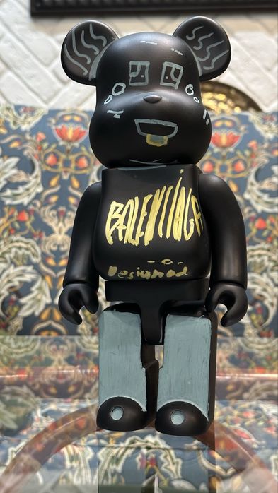 Медведь коллекционный  bearbrick