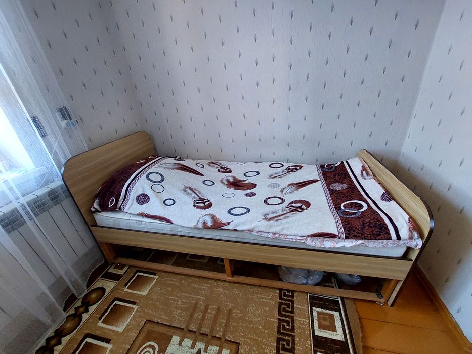 Продам кровать. Б/ у