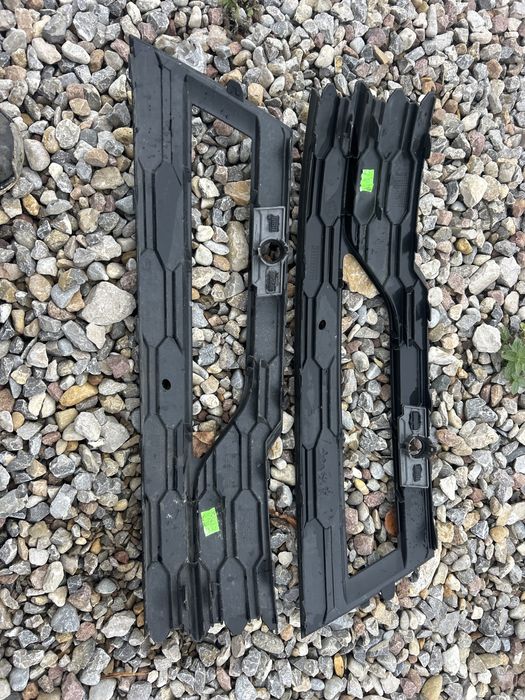 Декоративни решетки предна броня skoda oktavia 19-24