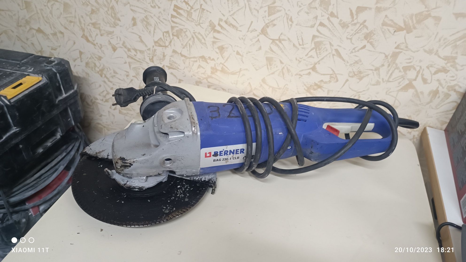 Ъглошлайф 230mm 2400W Berner BAG-230-1 CLB