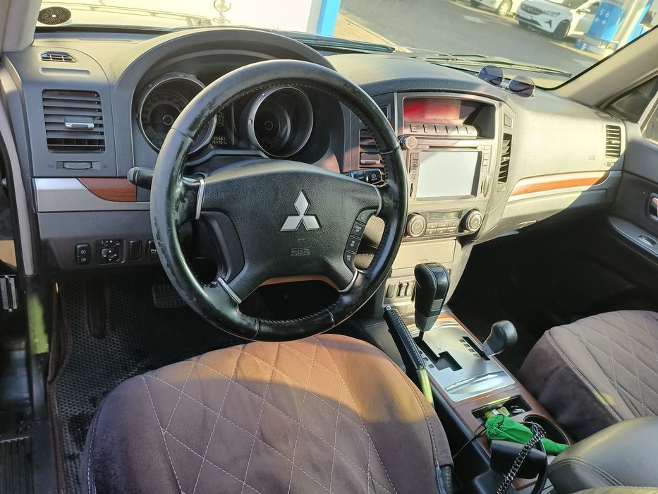 Продам Митсубиси Паджеро