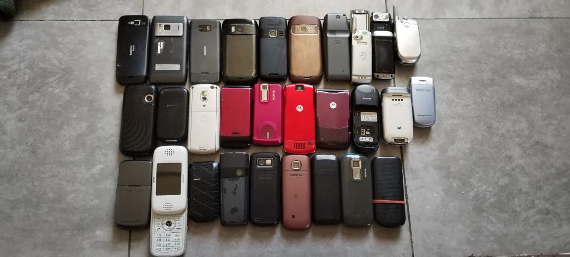 Продам Ретро телефоны Nokia, Samsung, Sony Ericsson, Philips