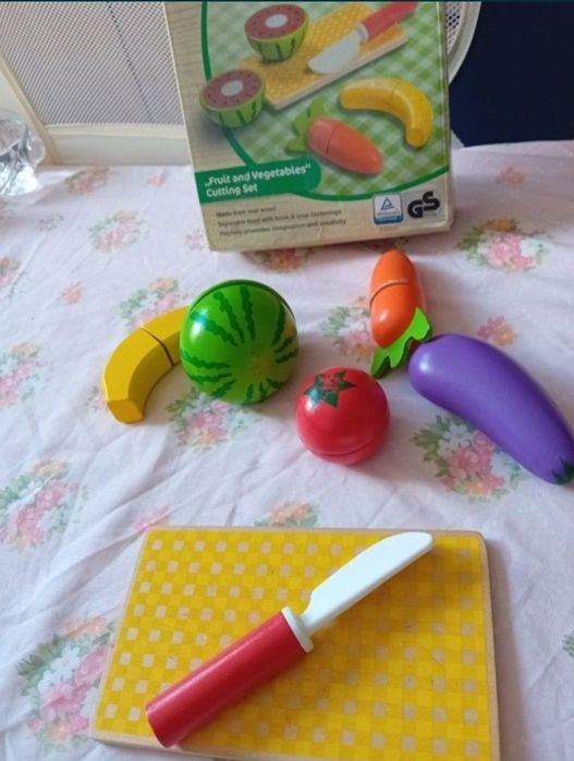 set joaca joc lemn taiat fructe legume playtive junior montessori