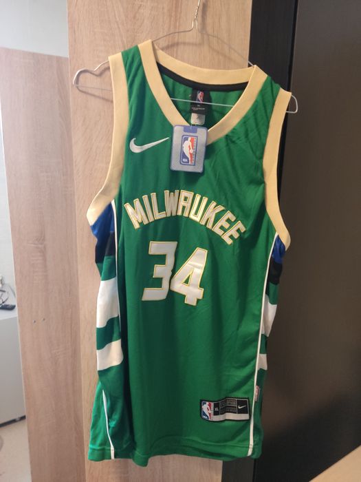 Tricouri sport..NFL..NBA