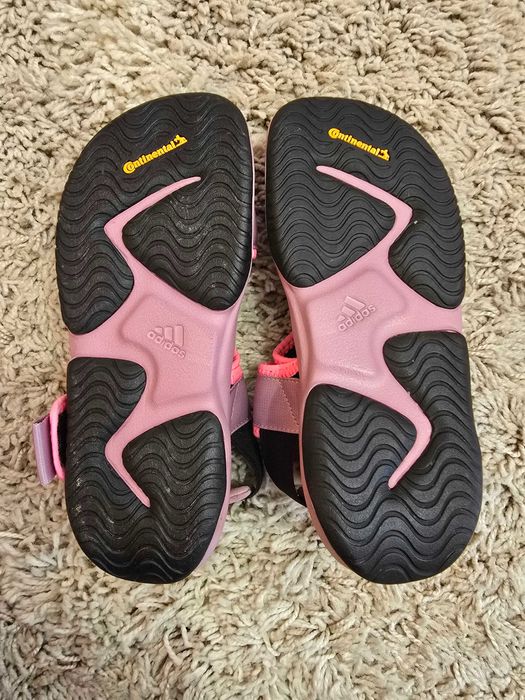 Sandale Adidas Terrex Sumra W Hike, mărime 37, noi, talpă Continental.