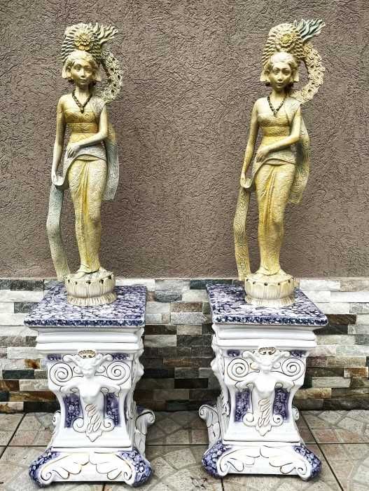 Elegante piedestale-portelan pictat manual-satiri-Franta