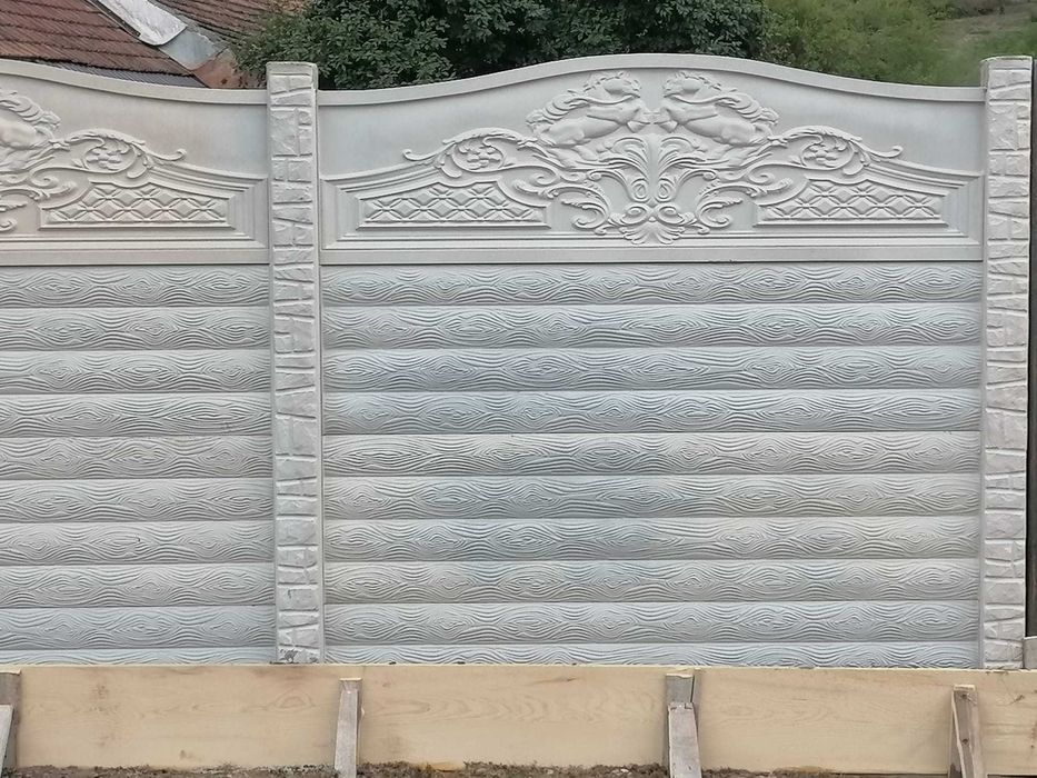 Planuri de gard din beton diverse modele.
