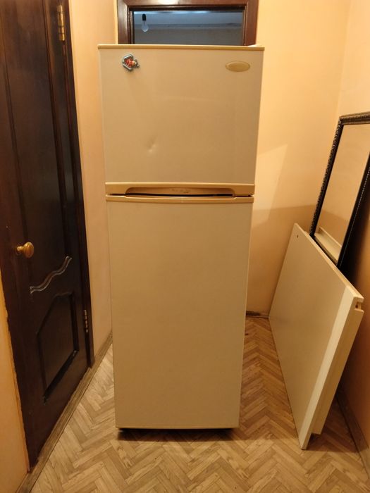 Холодильник продам