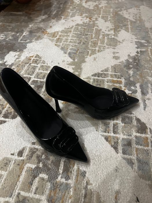 Продаются новые женские туфли 39 р(подойдет для 38 р)