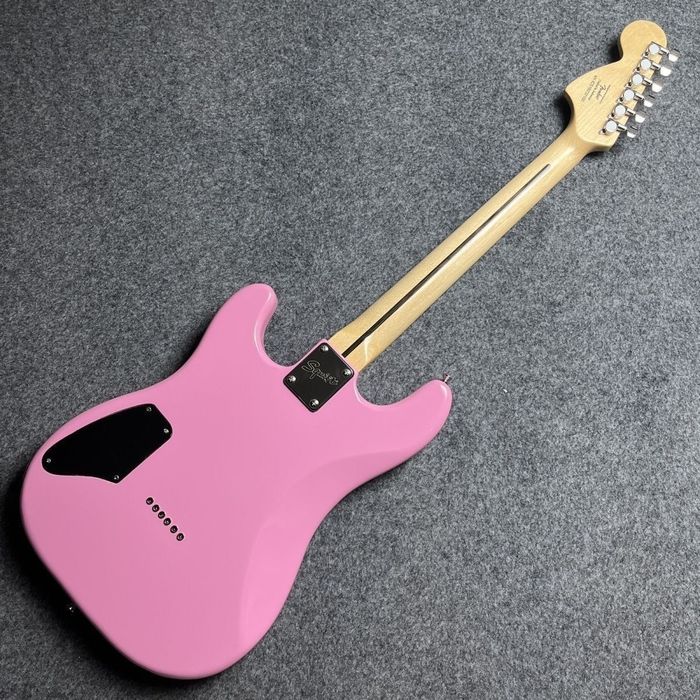 Электро гитара squier hello kitty