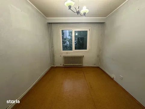 Apartament 2 camere, etaj 2 din 4, zona Casa Radio-Grigorescu