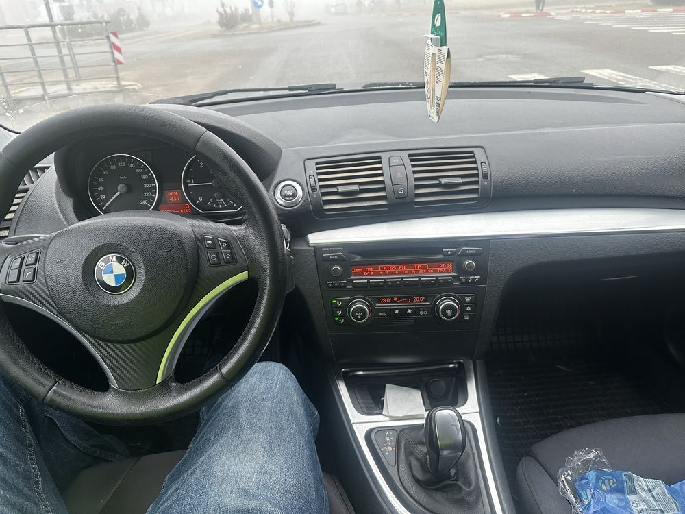 BMW Seria 1 2.0D Automat 2007