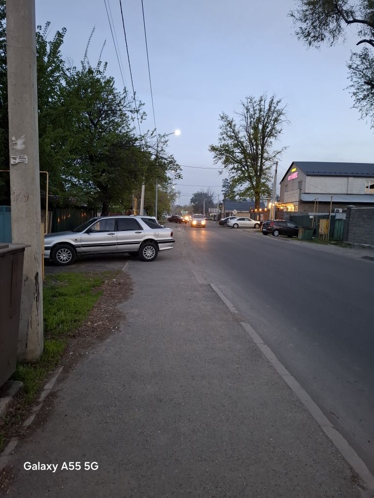 Продам полдома в центре