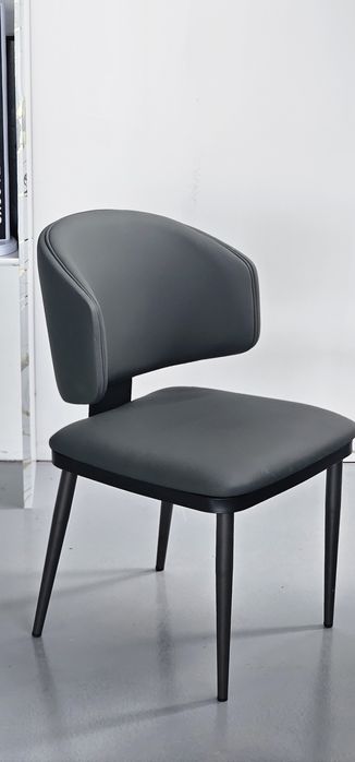 Scaune și fotolii moderne din stoc – Model 16 - livrare rapidă