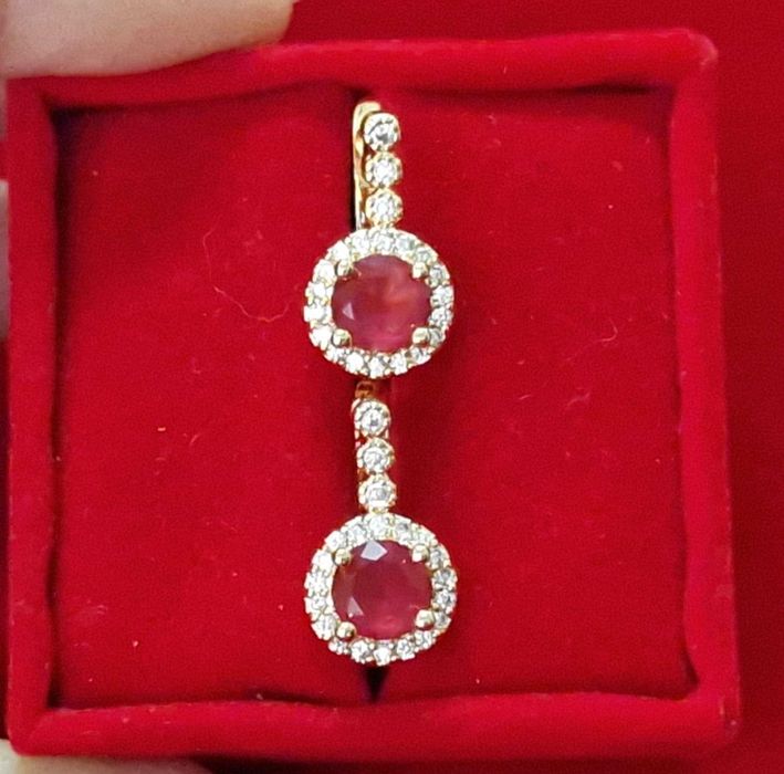 GP102,cercei placati cuar 18k,incuietoare sigura,zirconii rosii/albe