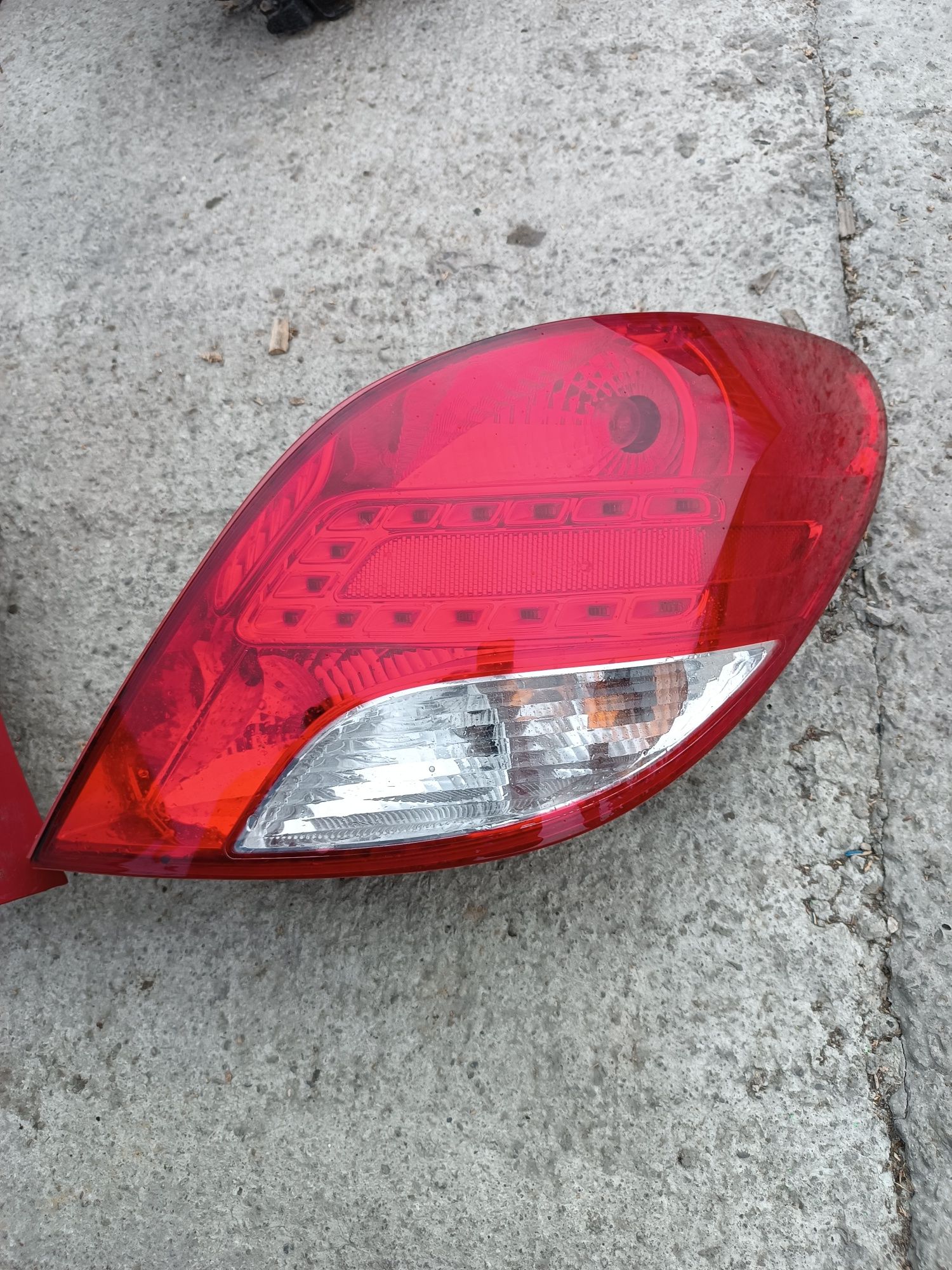Lampa Stop Stânga Dreapta Peugeot 207 Led