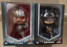 Figurine Hot Toys Cosbaby DC Cyborg & Batman