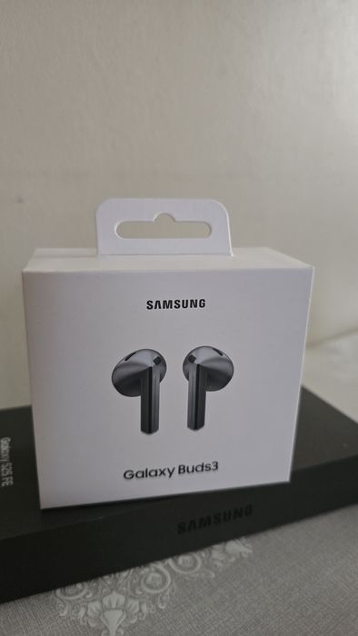 Продам беспроводные наушники  Samsung Galaxy BUDs3