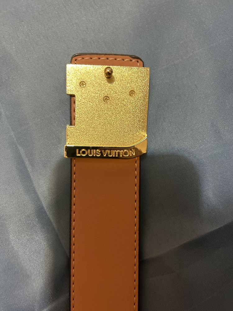 Curea louis vuitton marimea 110cm nepurtata