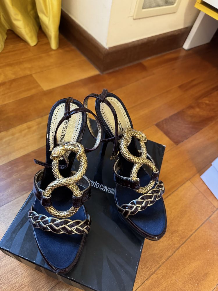 Tocuri roberto cavalli marinea 37