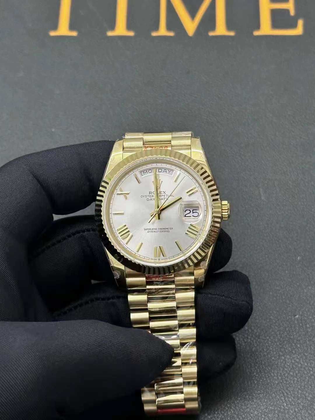 Rolex Day-Date 40mm Gold / Colectie