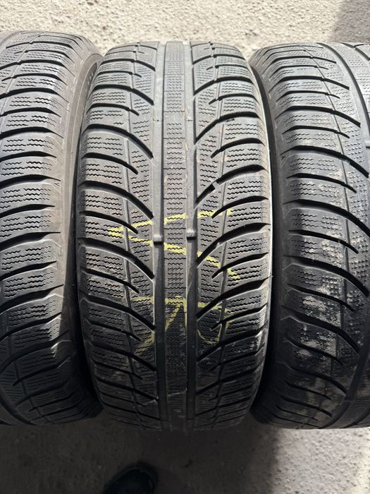 215/60/16 M+S , Set TOYO !