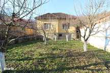 Vând casă în Hunedoara, P+Pod, zona Castel, teren 1276mp, f.s. 16m