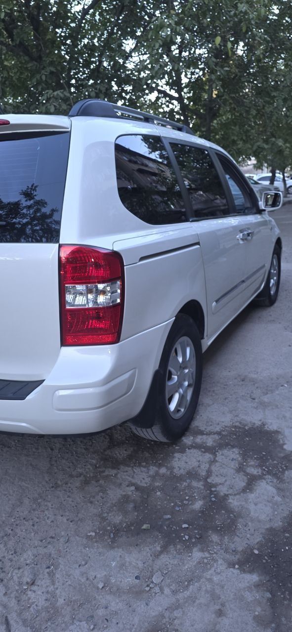 KIA Carnival 2.9T