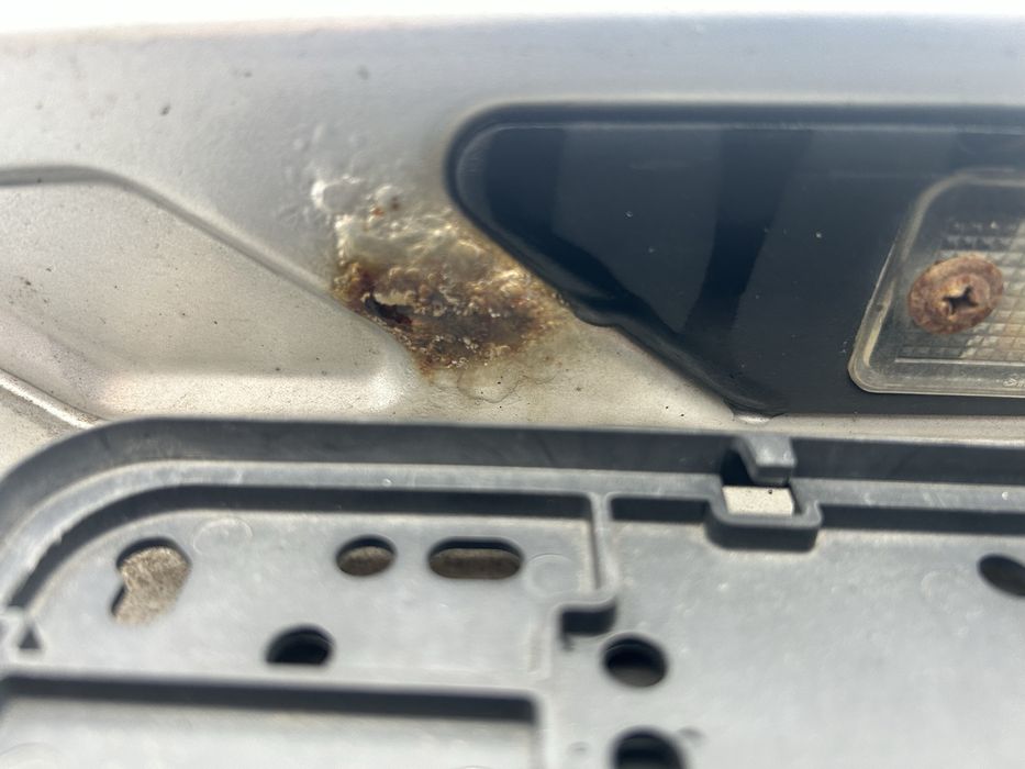 Haion spate Audi A4 B7 break culoare argintiu