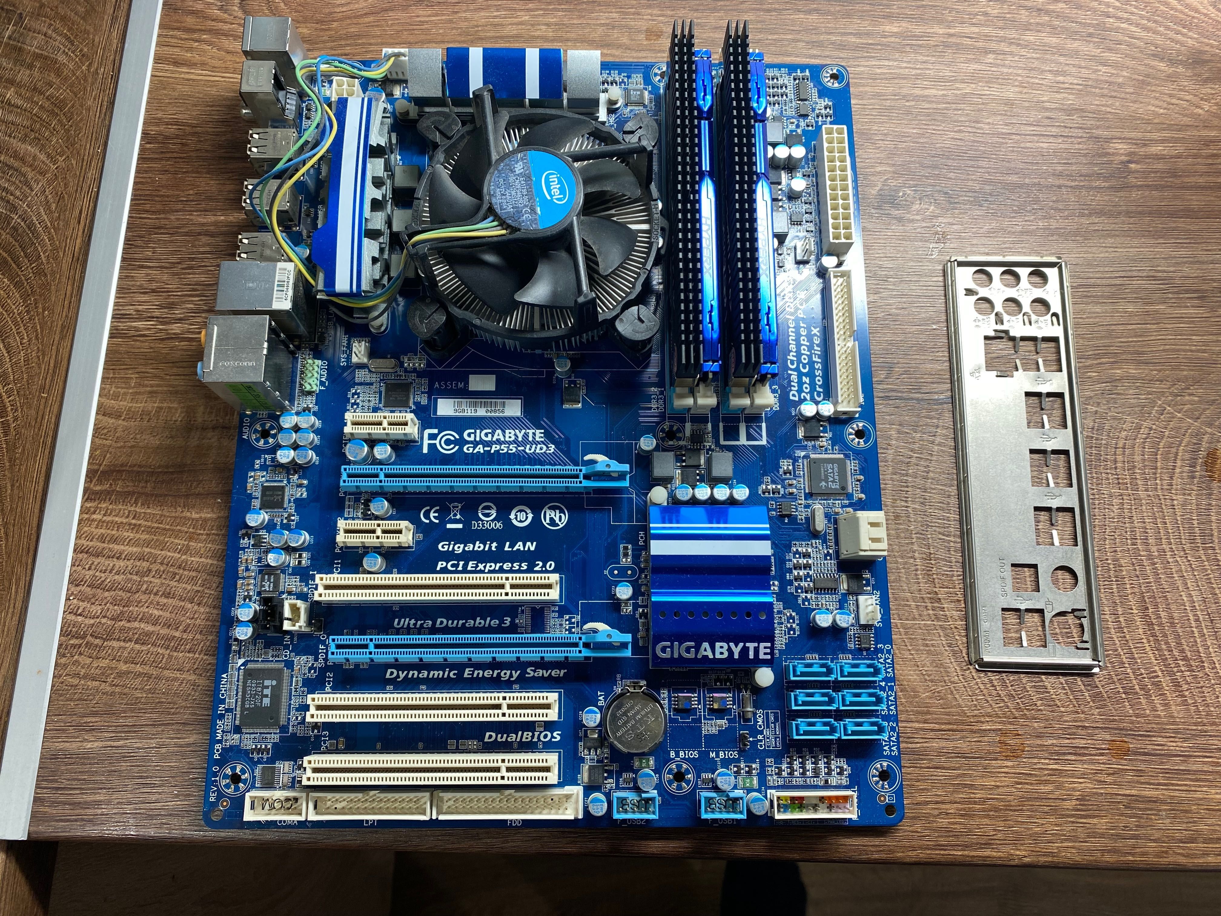 Placa de baza cu procesor i5 750 si 12GB RAM