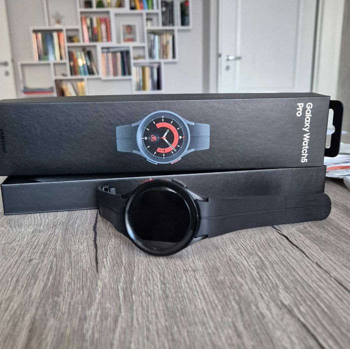 Продавам Samsung Galaxy Watch 5 Pro/Самсунг Галакси 5 Про в гаранция