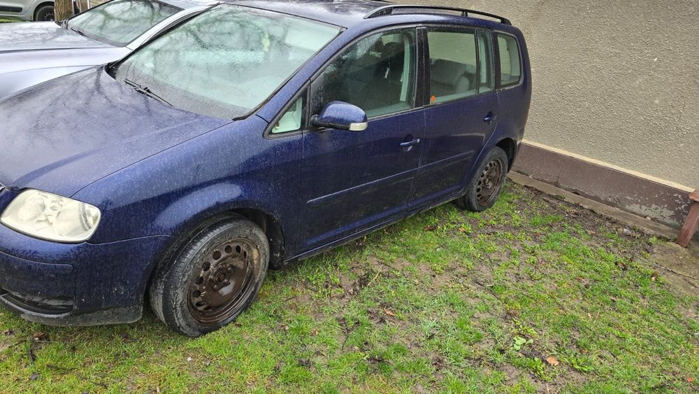 Dezmembrez vw touran 2.0 bks cutie automata
