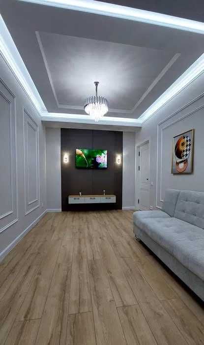 Сдаётся срочно 2- комнатная квартира ул. Бобур 827*