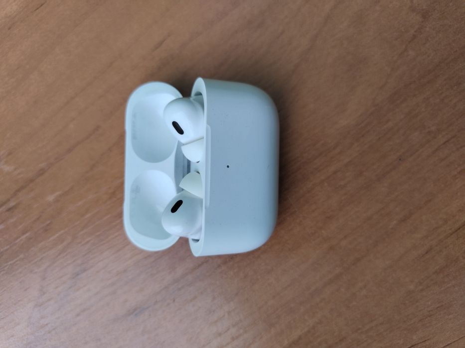 Airpods 2 pro оригинальные (без коробки)