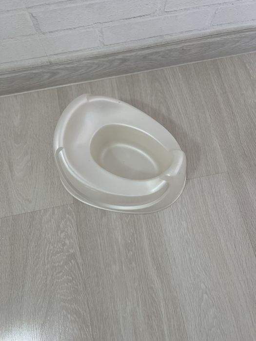 Детский пластиковый горшок