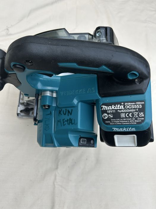Makita DCS 553 circular de metal