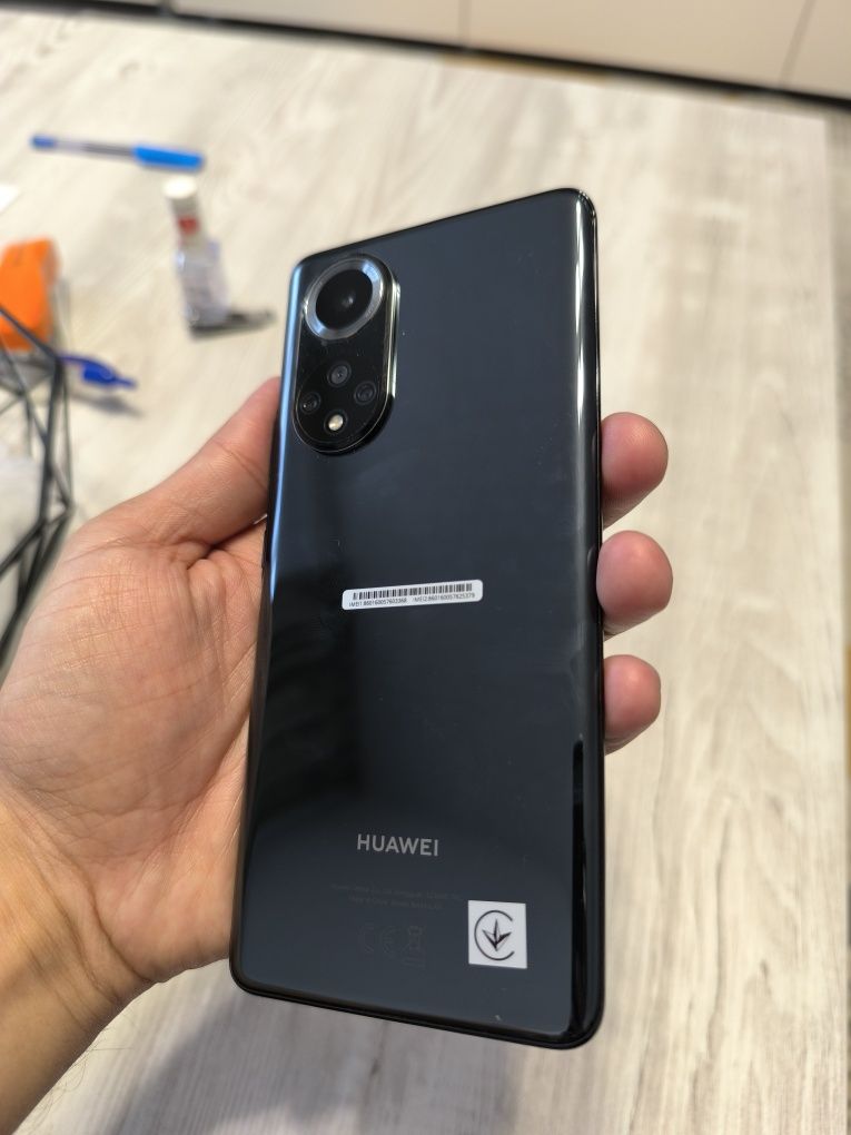 Vand Huawei Nova 9