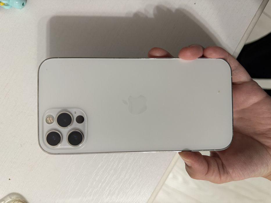 iPhone 12 Pro 128 ГБ
