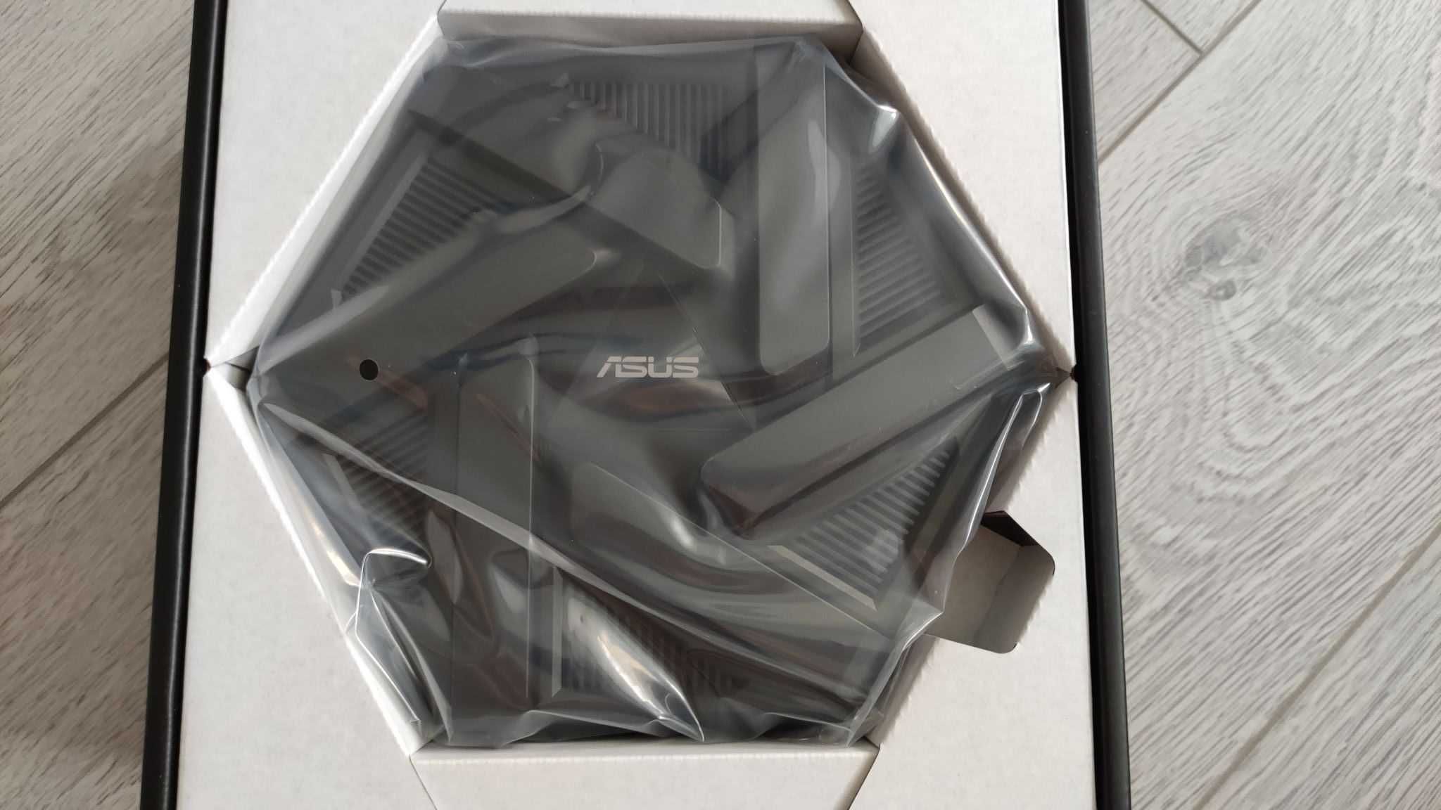 Новый ASUS Router AXE7800 Tri-band WiFi 6E