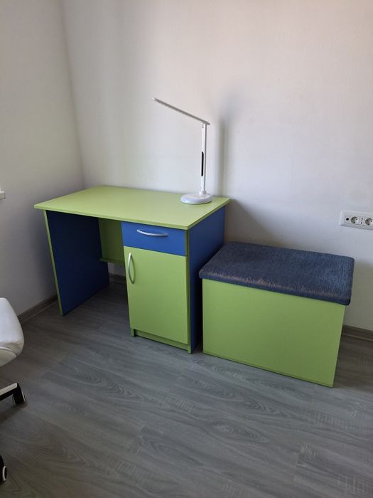 Vând mobilă tineret