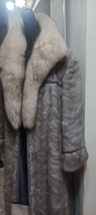 Бутиково Дамско палто - Сребърен ВИЗОН и Полярна ЛИСИЦА