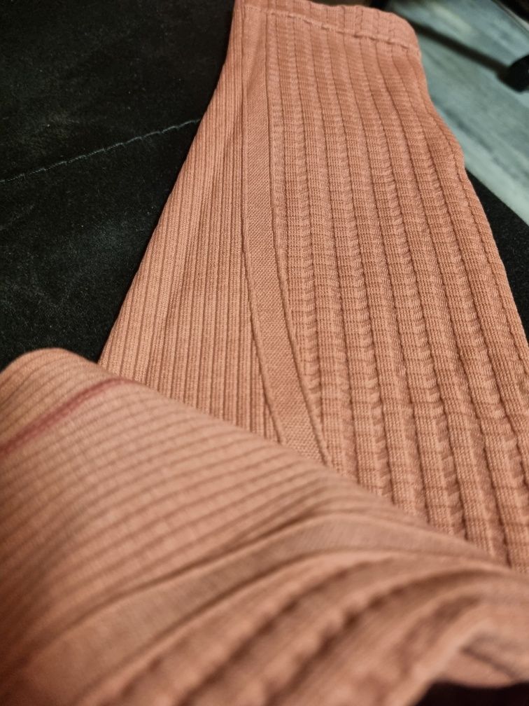 Спортни клинове, тениска, бюстие nike, hm