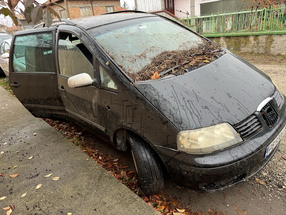 Продавам сеат алхамбра на части