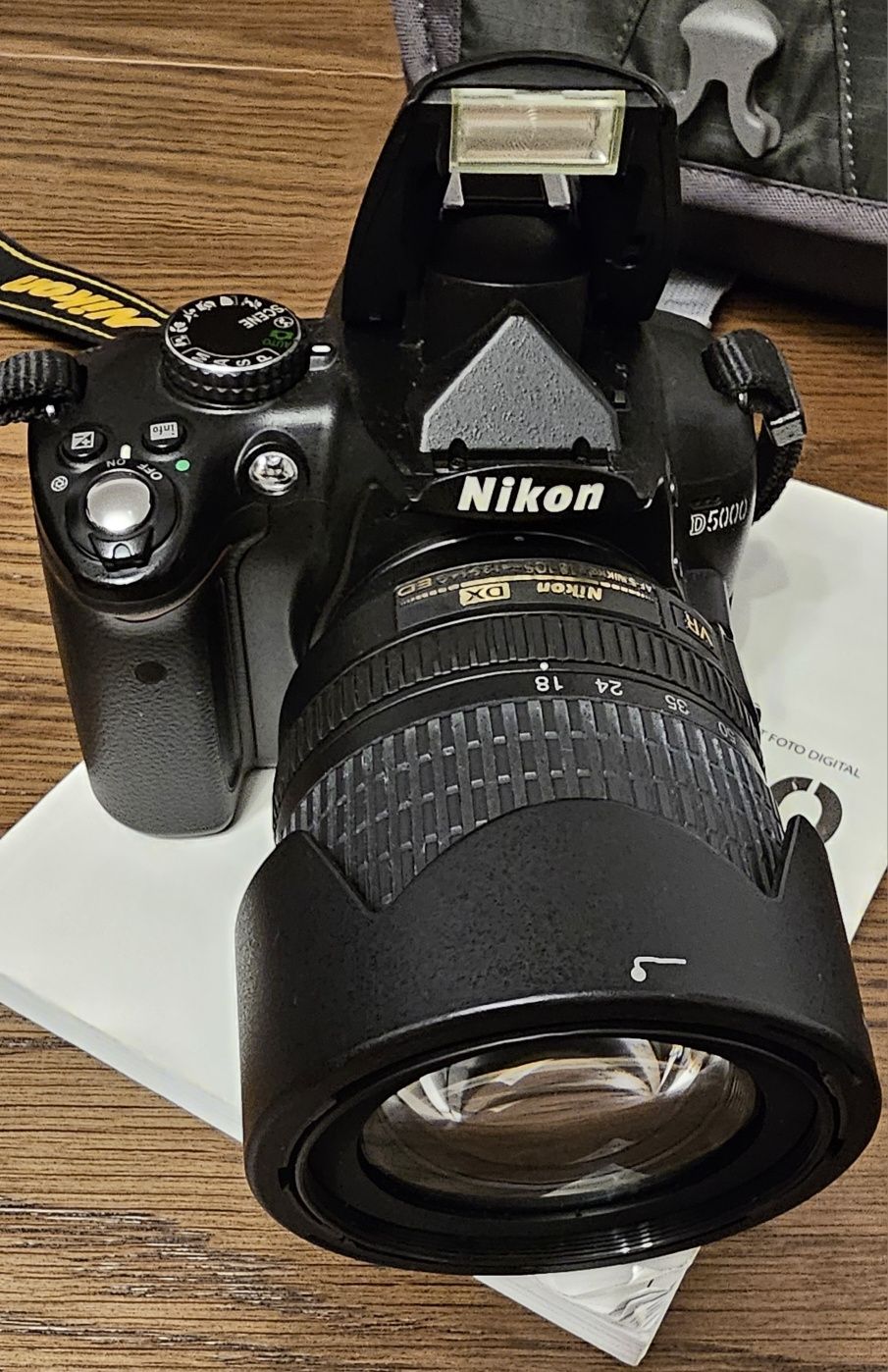 Aparat foto DSLR Nikon D5000